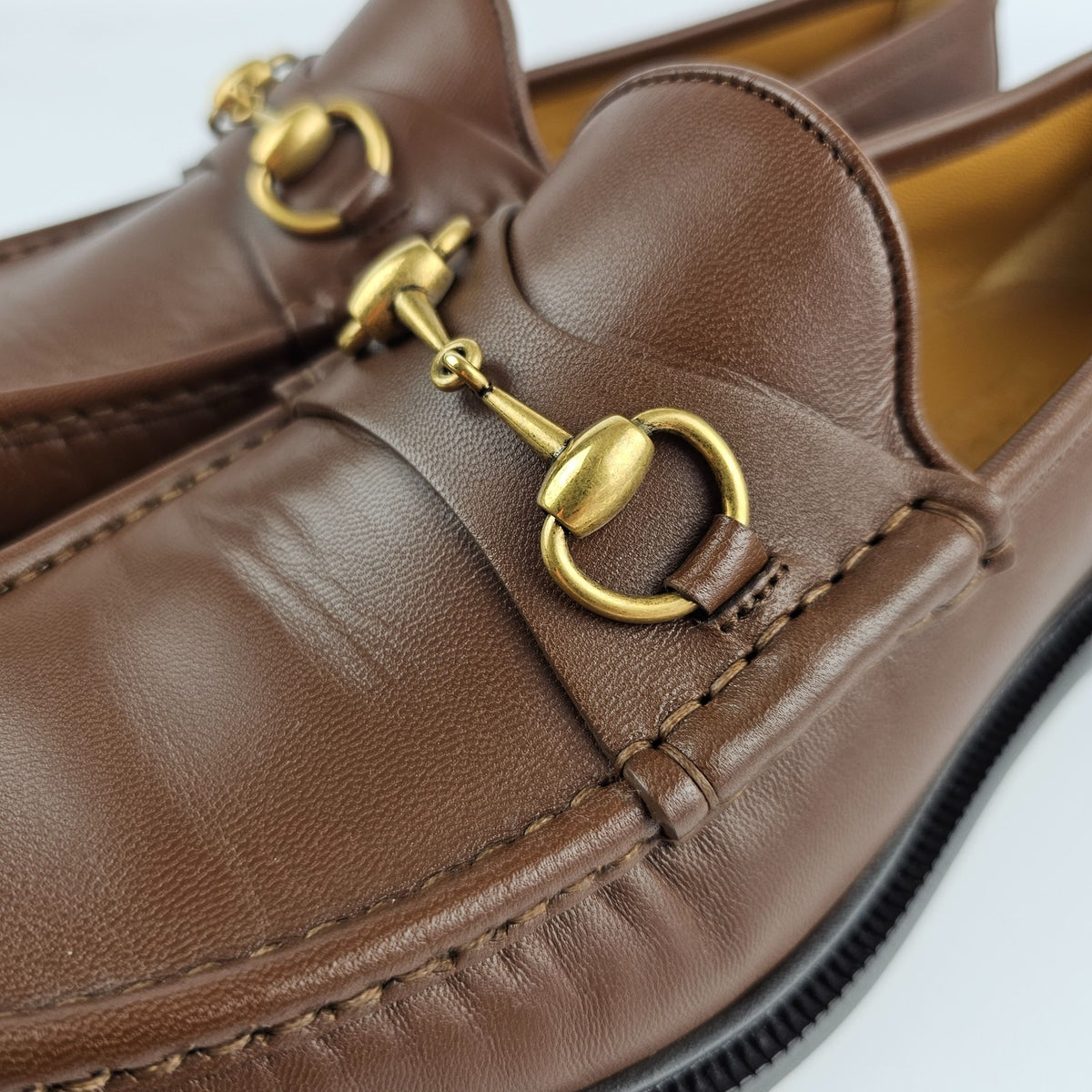 GUCCI Men's Brown Leather With Horsebit Loafers New & Authentic