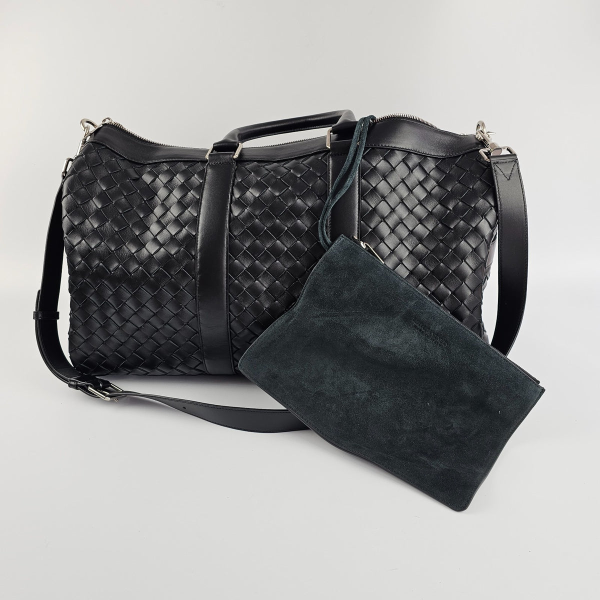 BOTTEGA VENETA $5900 Black Intrecciato Leather Medium Duffle Bag New & Authentic