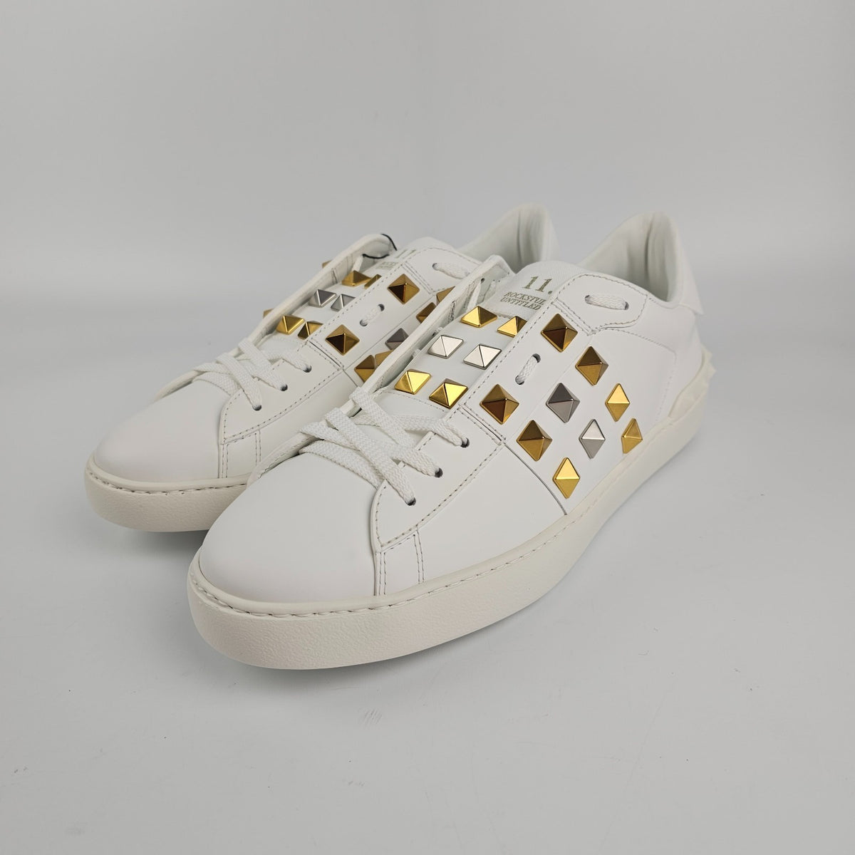 VALENTINO GARAVANI Rockstud Untitled White/Gold Sneakers New & Authentic