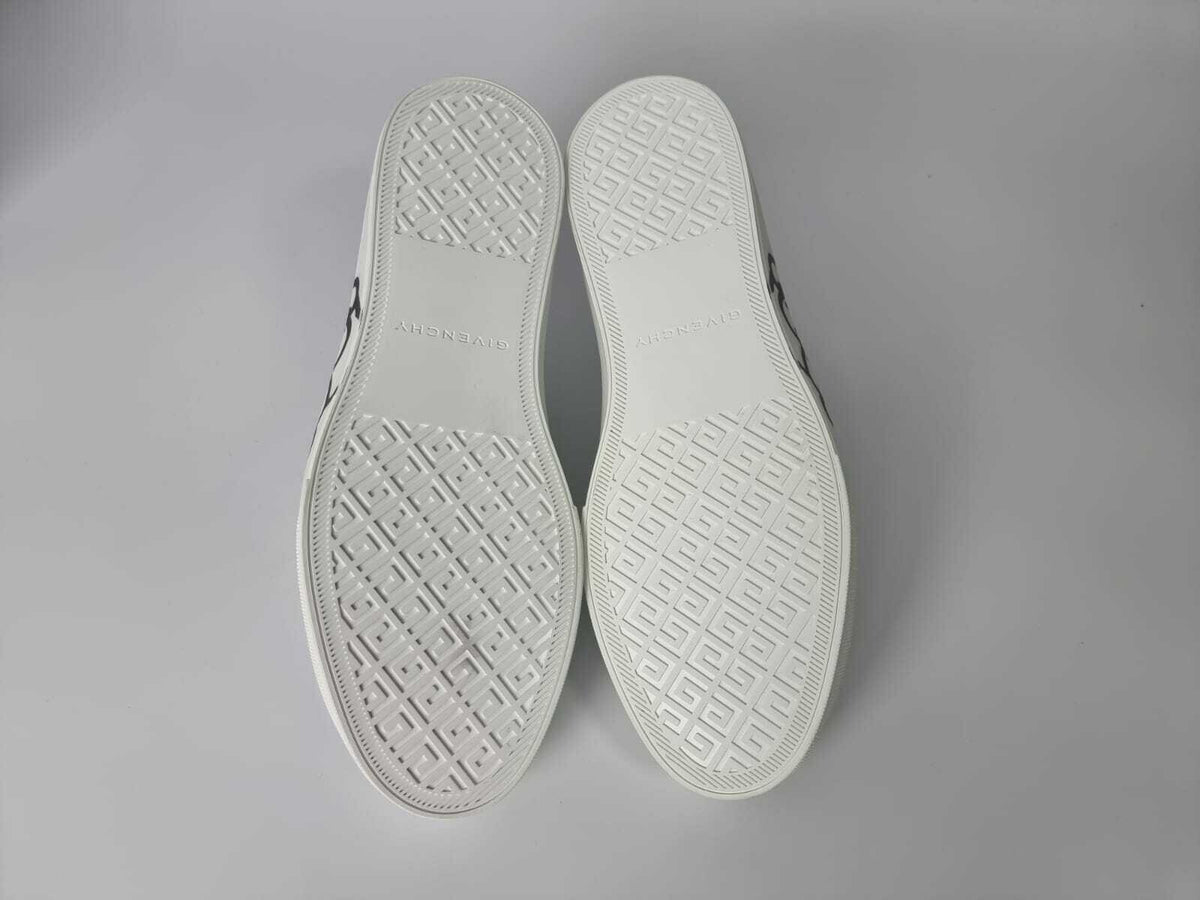 Givenchy City Sport White Sneakers New Size 42 US 9