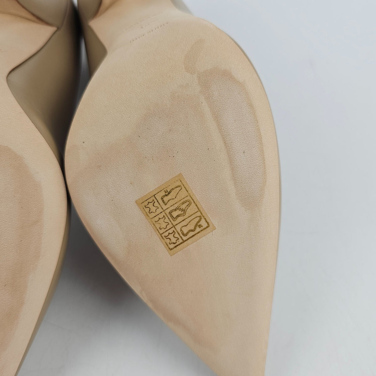 BURBERRY Ezra 100mm Nude Leather Pumps Size 40 US 10