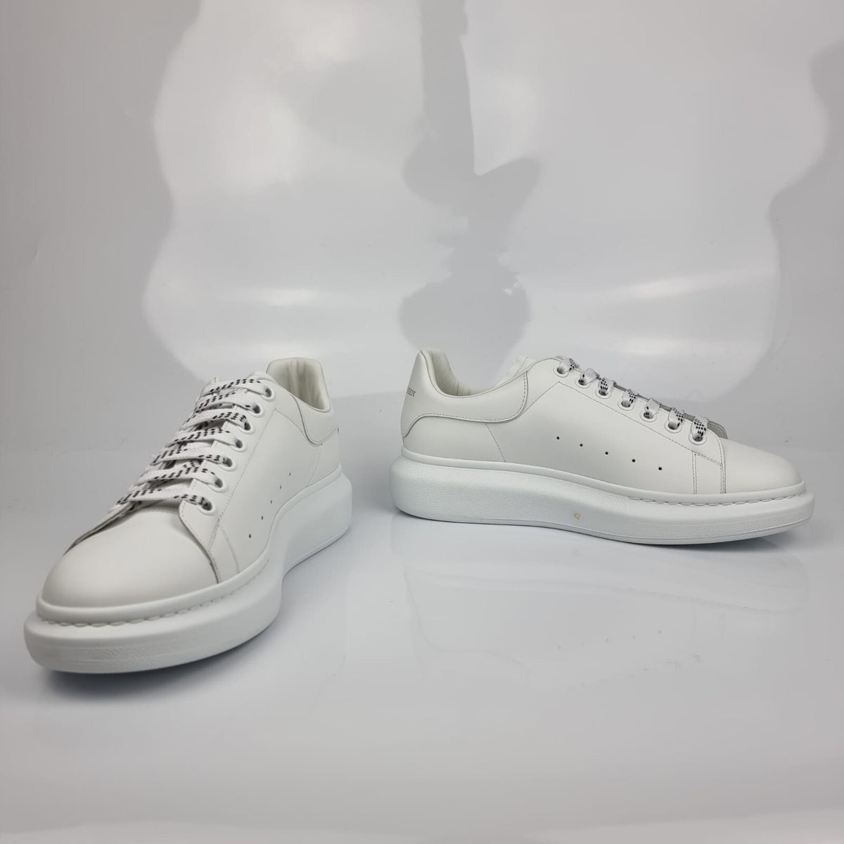 ALEXANDER MCQUEEN Larry Oversized White Leather Sneakers New Size 39 US 6