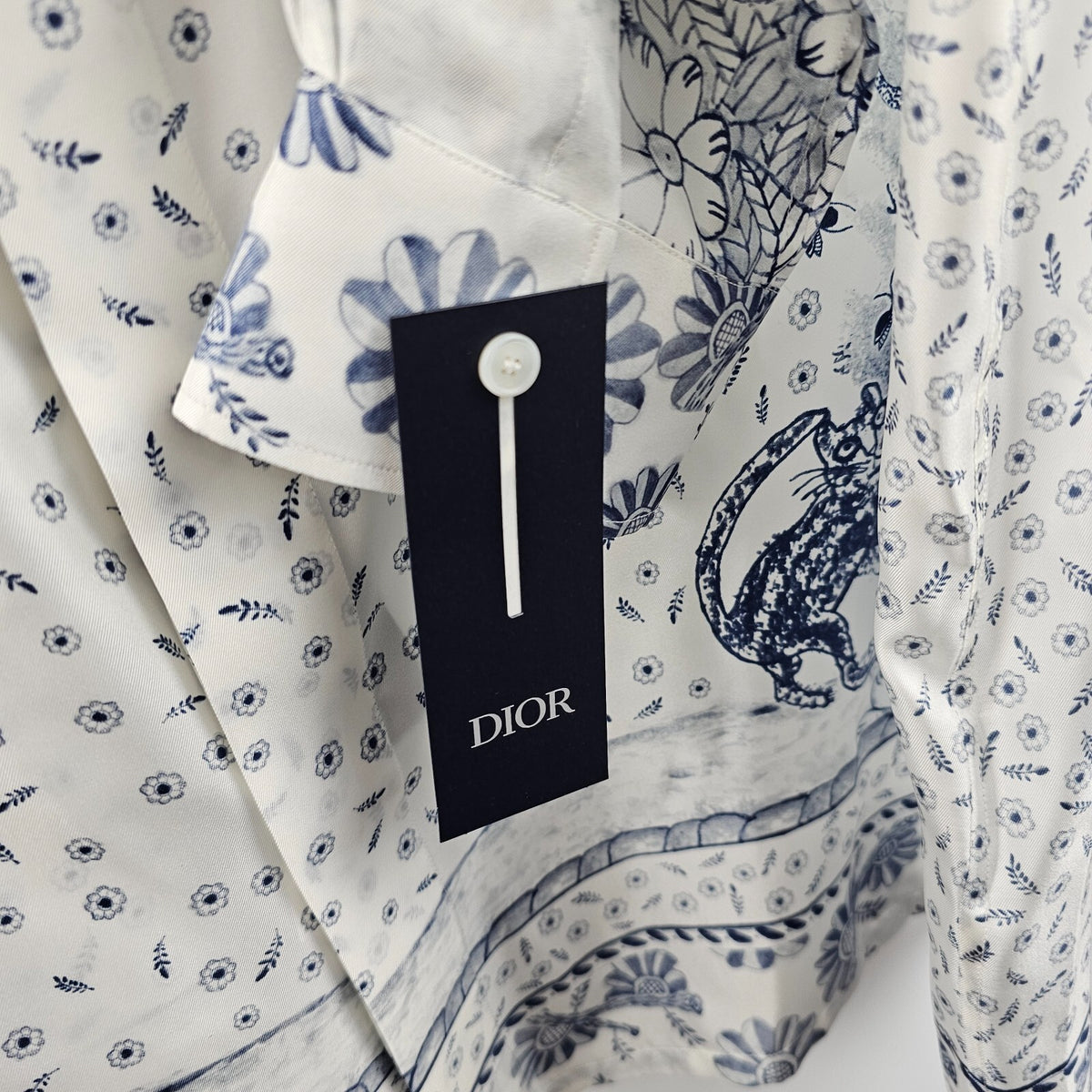 DIOR $2250 White And Navy Blue Silk Shirt New & Authentic Size 39