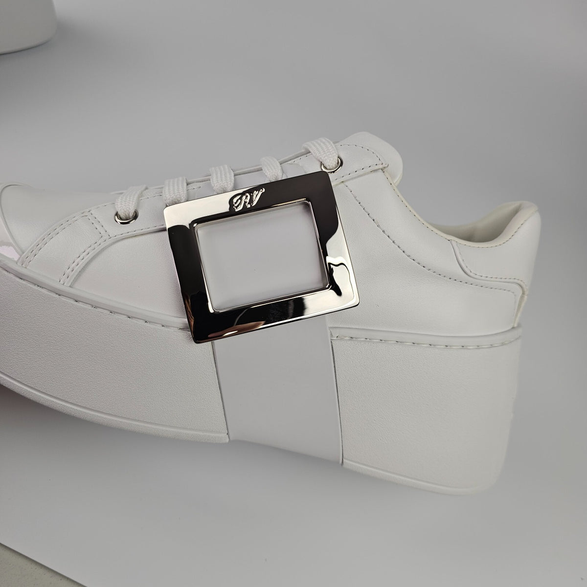 ROGER VIVIER Viv Skate White Leather Sneakers New