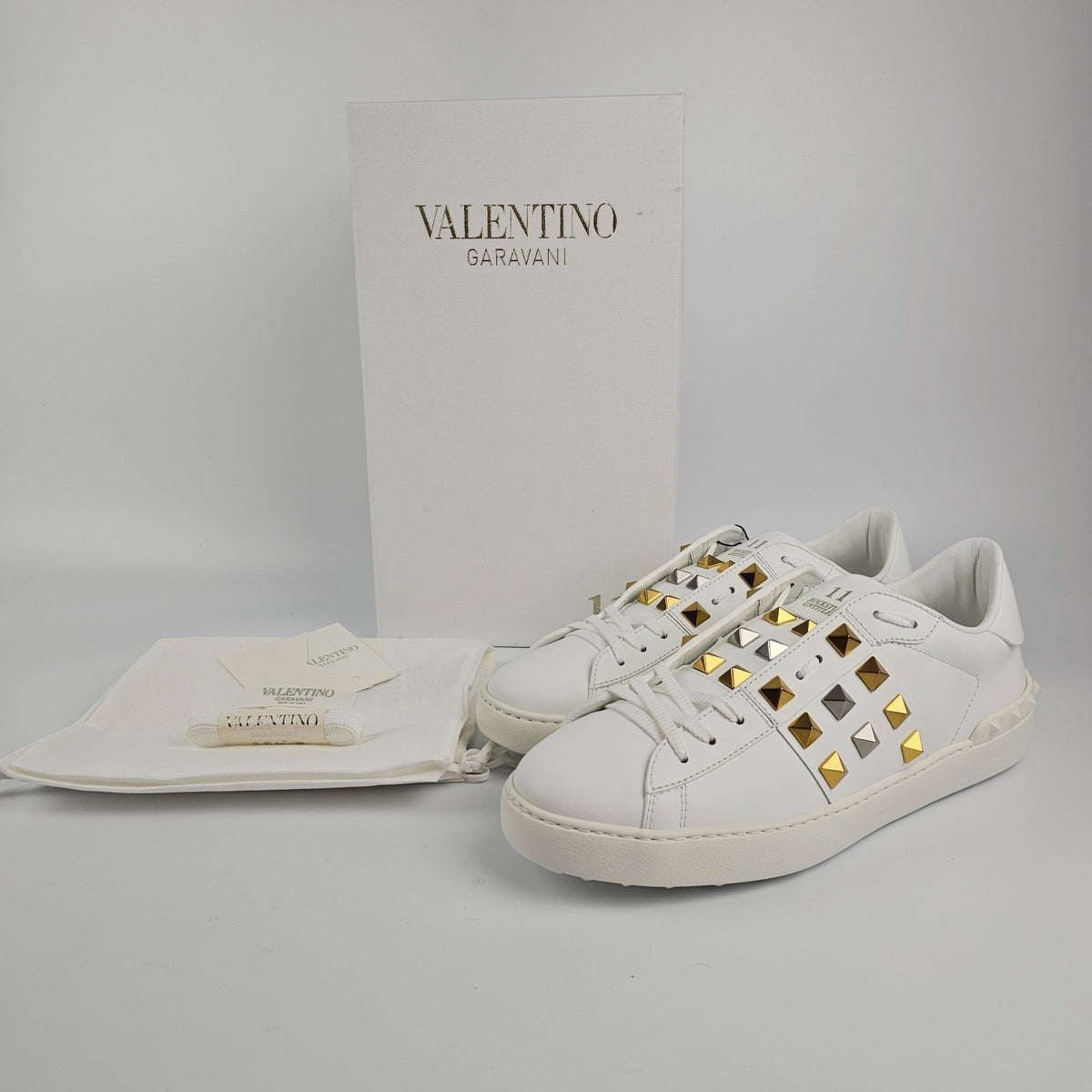 VALENTINO GARAVANI Rockstud Untitled White/Gold Sneakers New & Authentic