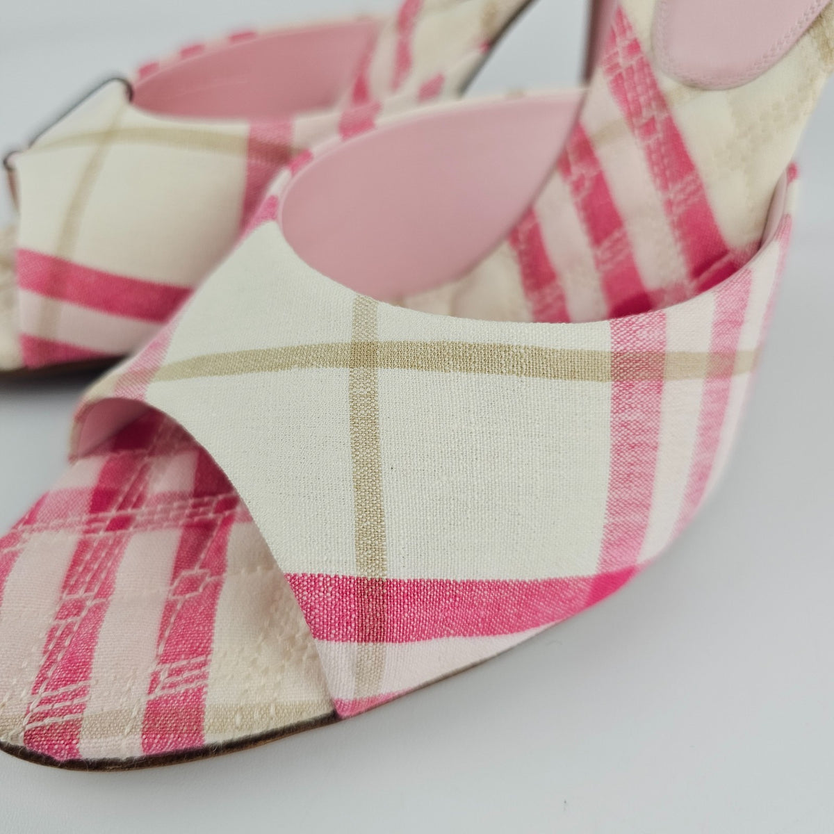 BURBERRY Mews Pink Mules New And Authentic
