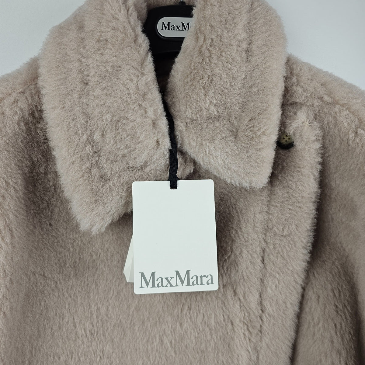 MAX MARA Tebe Teddy Beige Fuzzy Cape Jacket New & Authentic