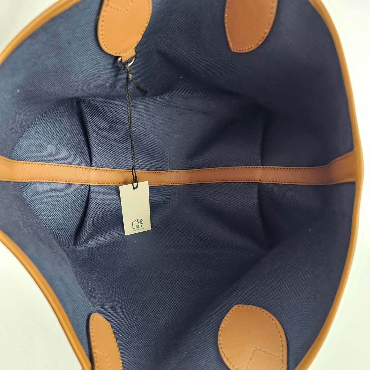 GUCCI Totissima Small $2180 Blue GG Denim Tote Bag New & Authentic