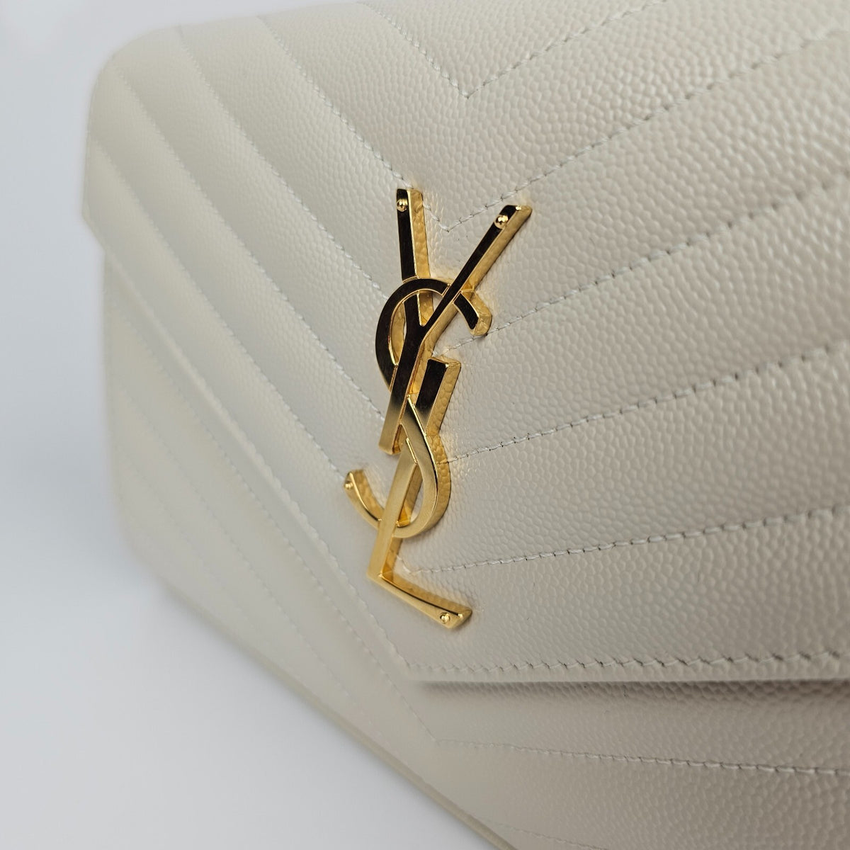 SAINT LAURENT Cassandre Classic $1690 Blanc Vintage Leather Chain Wallet New