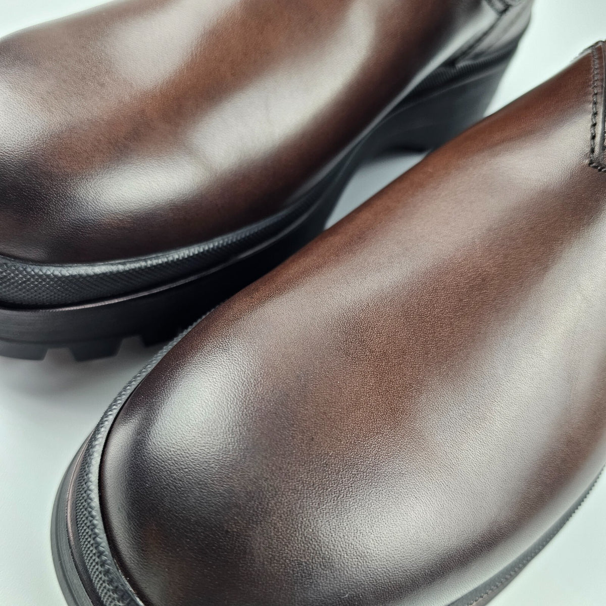 PRADA $1450 Ebony Brown Leather And Stretch Fabric Chelsea Boots New/Authentic