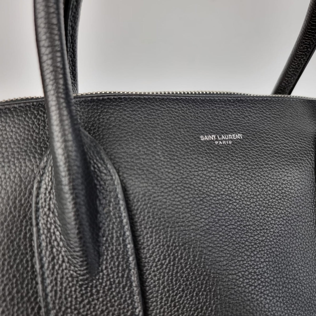 SAINT LAURENT $3050 Giant Bowling Black Leather Tote Bag New