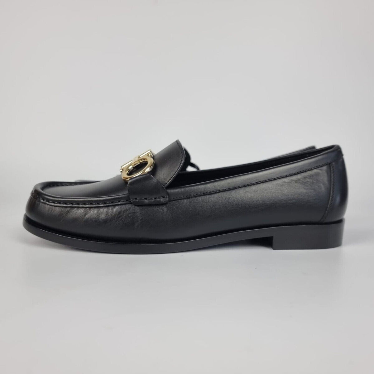 FERRAGAMO Rolo Women's Black Loafers New US8