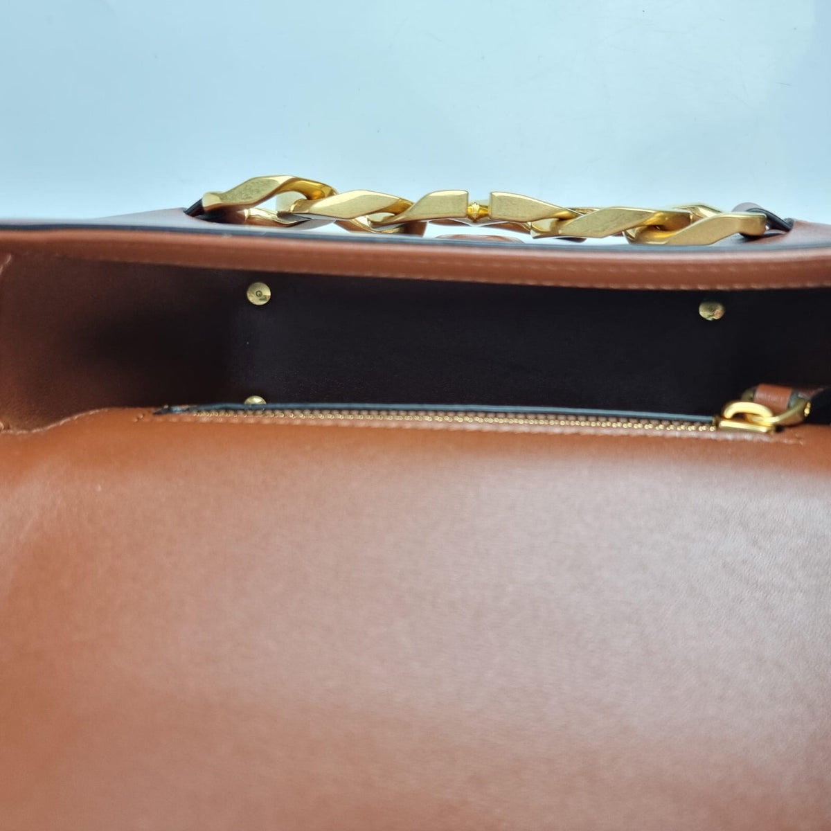 VALENTINO GARAVANI Small V Chain Leather  Brown Shoulder Bag