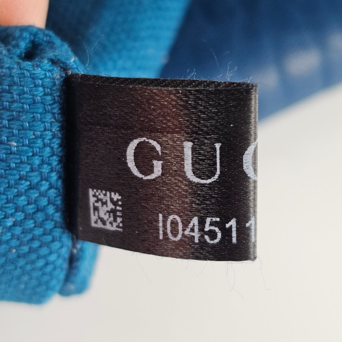 GUCCI $4600 Cobalt Blue GG Leather Large With Chain Shoulder Bag New & Authentic